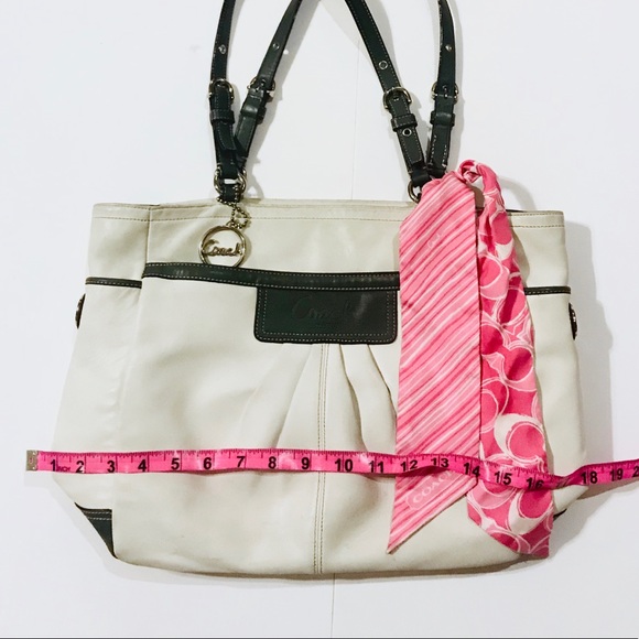 👜2 for $80👜 Coach F14673 Ivory shoulder bag - Picture 4 of 6